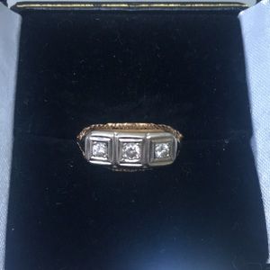 14K Gold Art Deco Diamond 3-Stone Filigree Ring